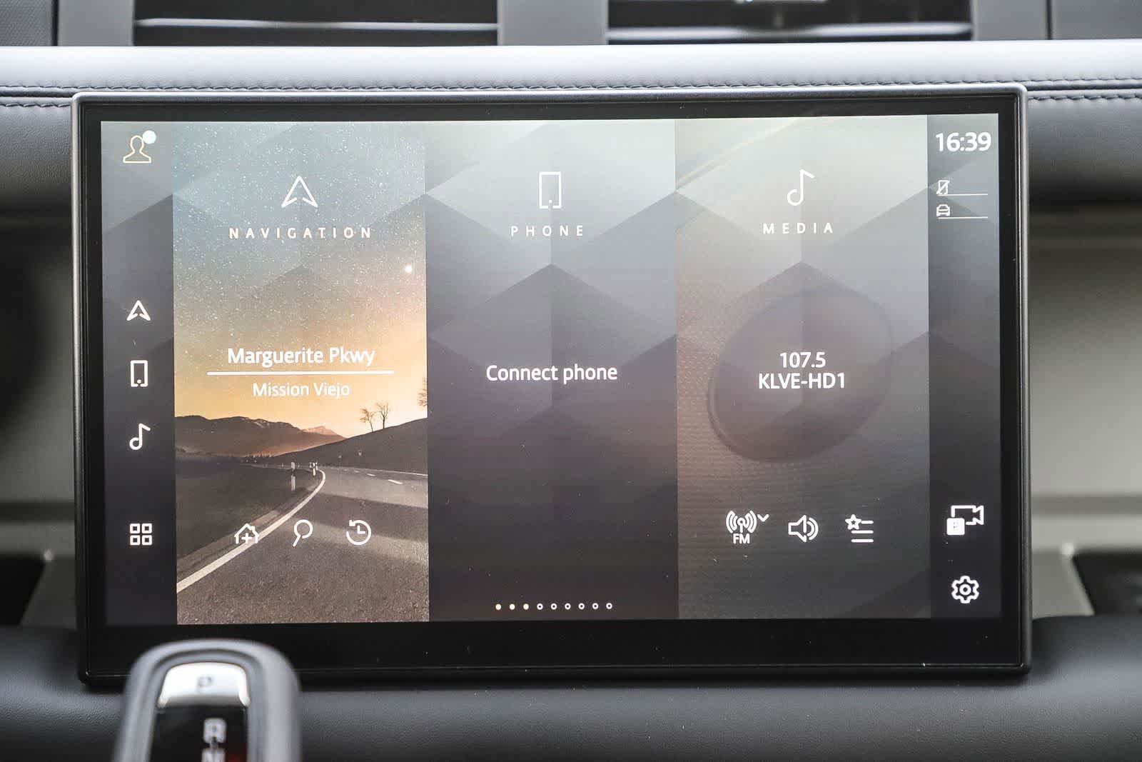 New 2025 Land Rover Defender 130 V8 image 15