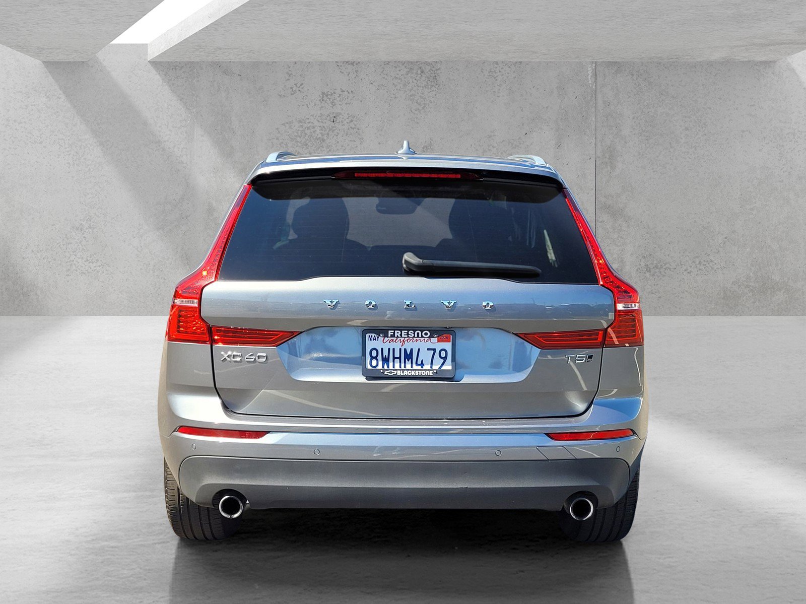 Used 2021 Volvo XC60 T5 Momentum image 5