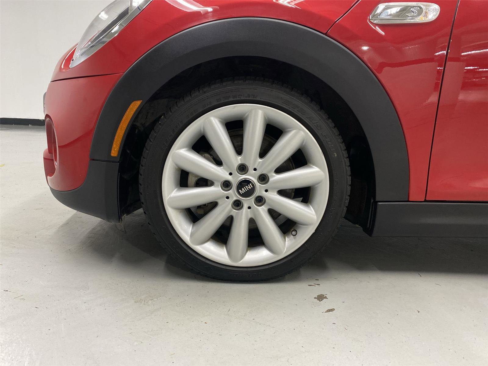 Used 2019 MINI Cooper S image 23