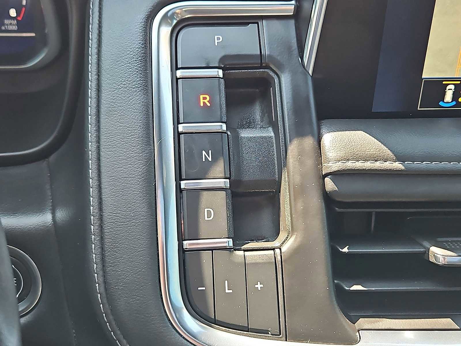 Certified 2023 Chevrolet Tahoe Z71 w/ Luxury Package image 20