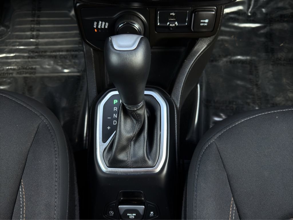 Used 2023 Jeep Renegade Latitude image 19