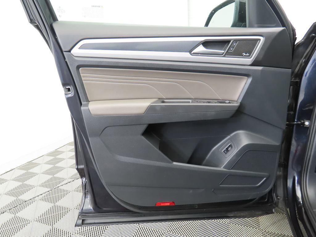 Used 2023 Volkswagen Atlas Cross Sport SEL Premium R-Line image 24