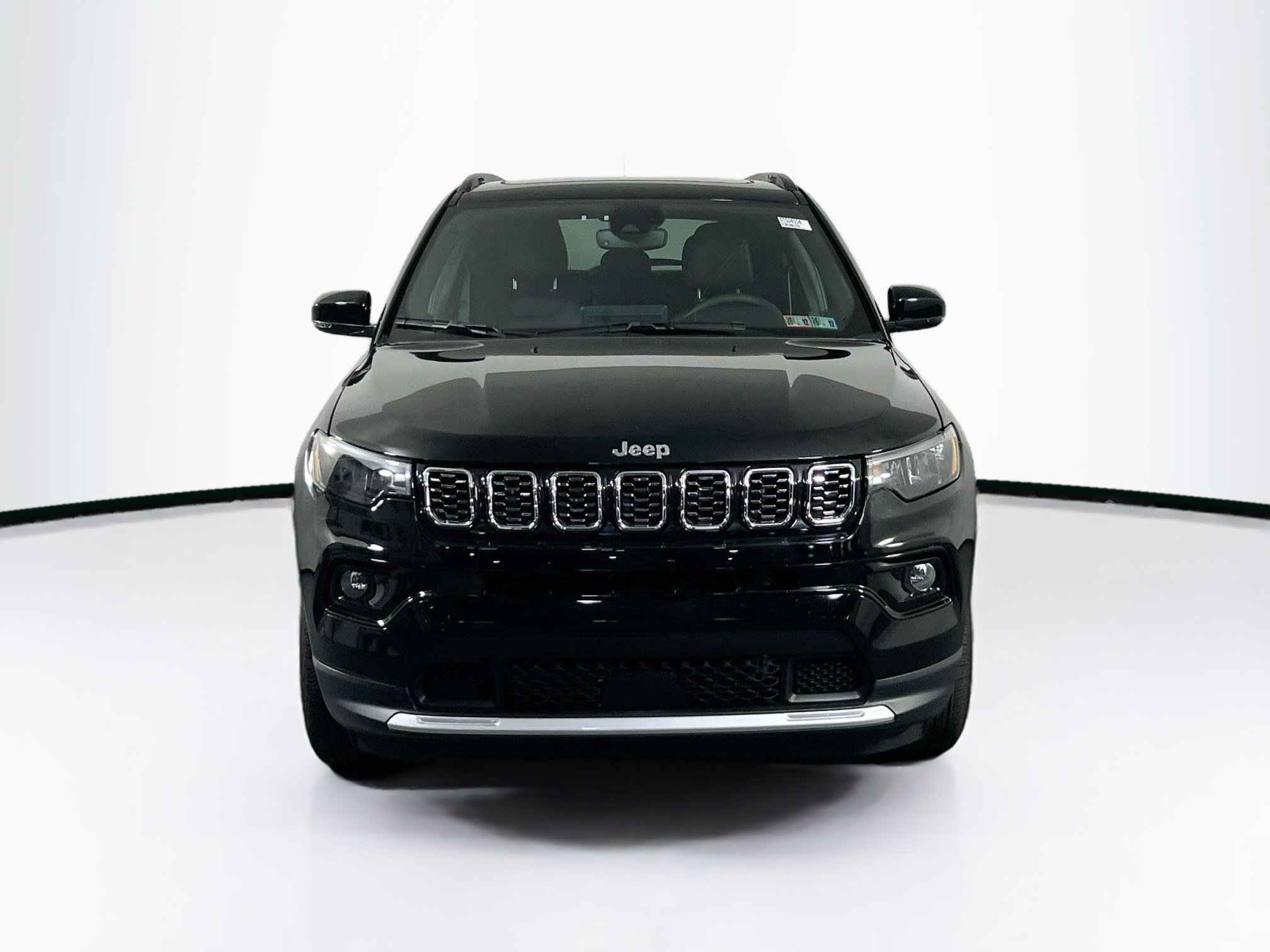 Used 2025 Jeep Compass Limited w/ Sun & Sound Group AWD/4WD image 2