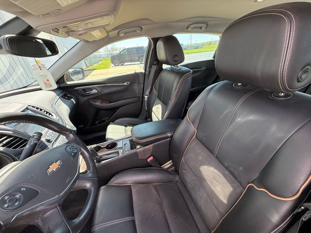 Used 2015 Chevrolet Impala LT image 9