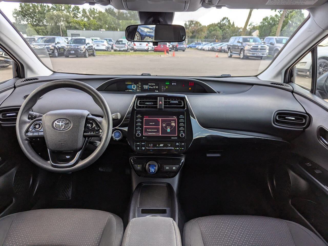 Used 2021 Toyota Prius LE image 3