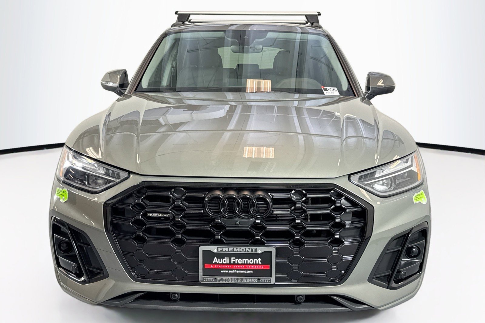 Used 2023 Audi Q5 e Premium Plus w/ Premium Plus Package image 2