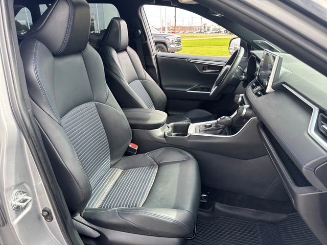 Used 2022 Toyota RAV4 XSE AWD/4WD image 13