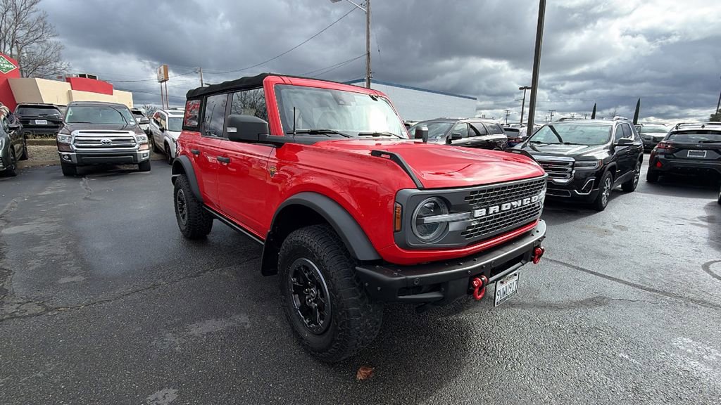 Used 2021 Ford Bronco Badlands image 2