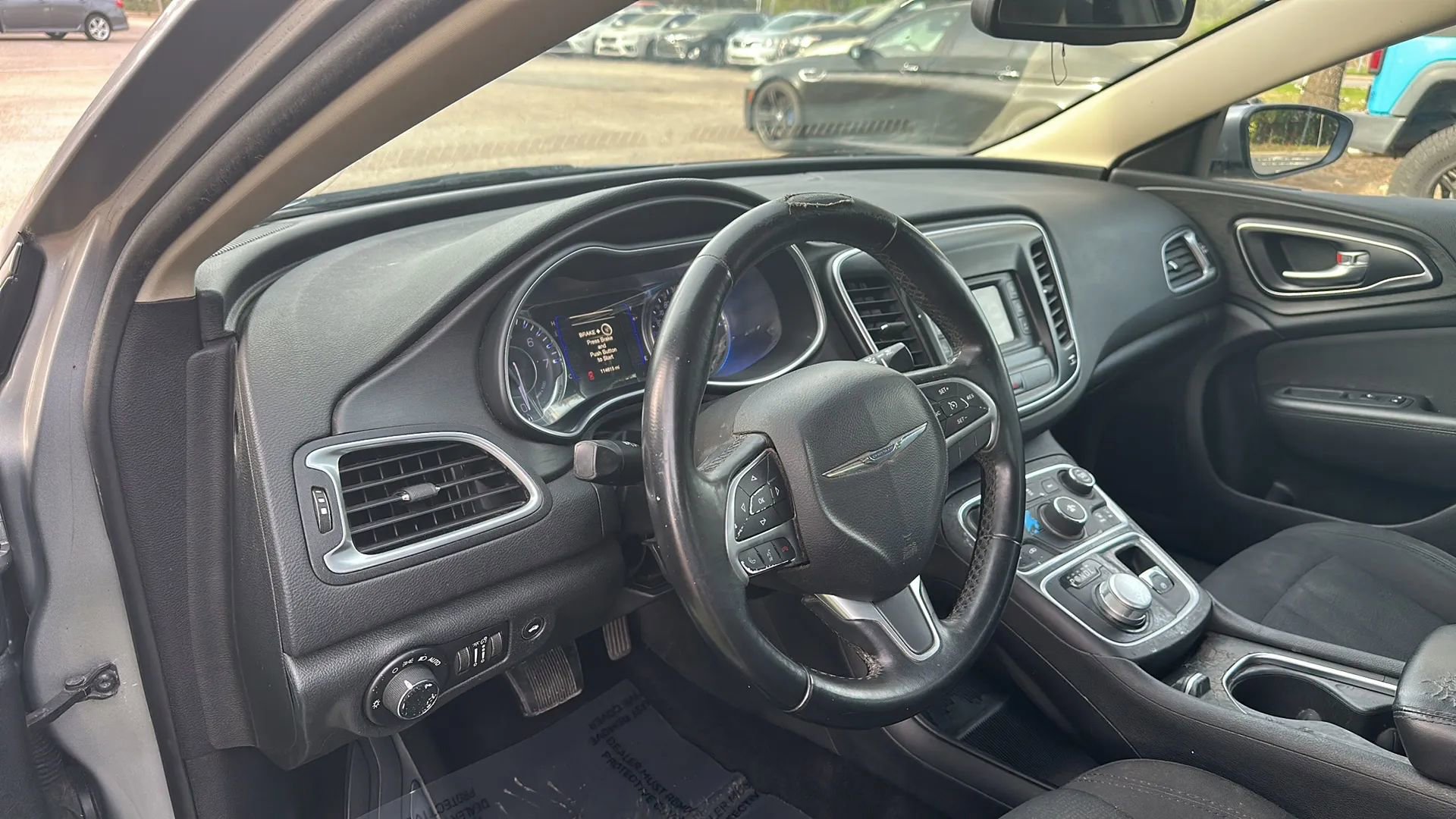 Used 2016 Chrysler 200 Limited w/ Convenience Group image 13