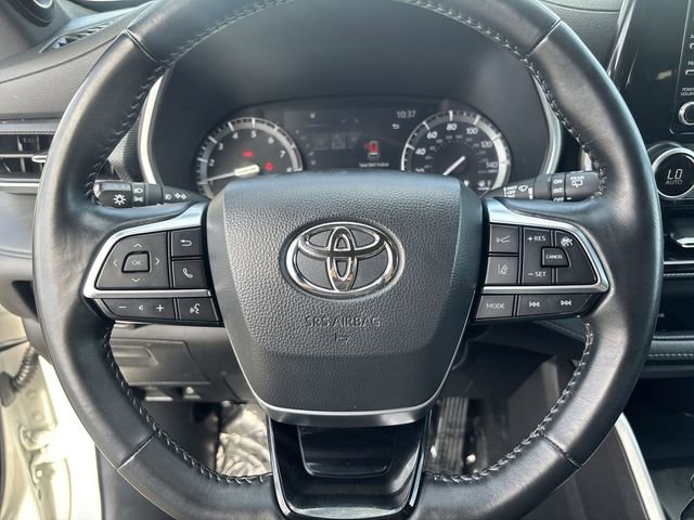 Used 2021 Toyota Highlander XSE image 23