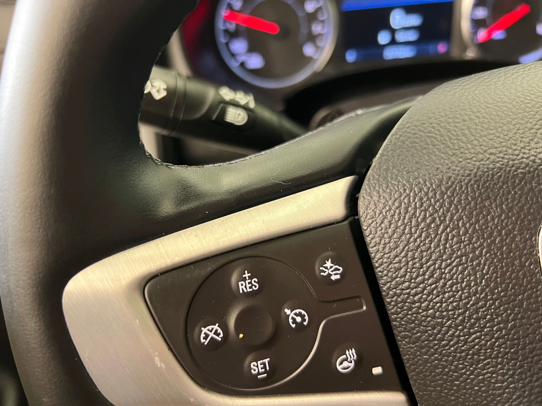 Used 2024 GMC Terrain SLT image 16