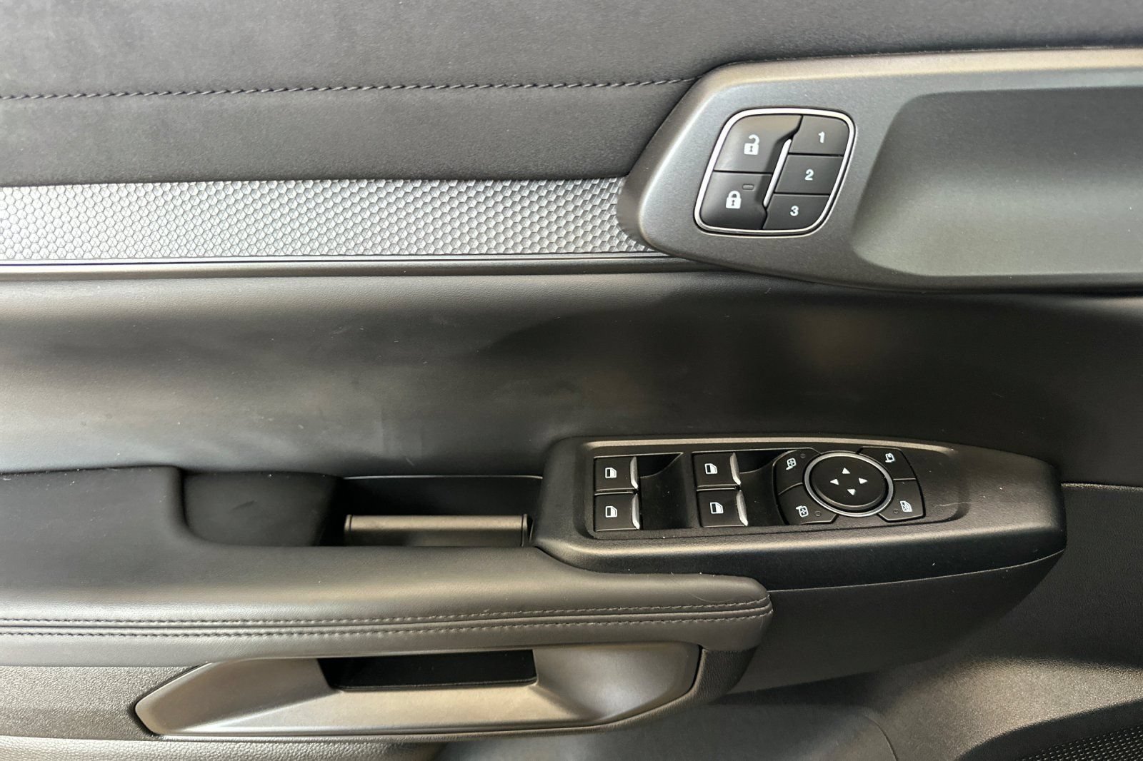 Used 2025 Ford Ranger Raptor AWD/4WD image 10