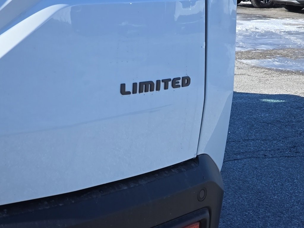 New 2026 Jeep Cherokee Laredo image 12