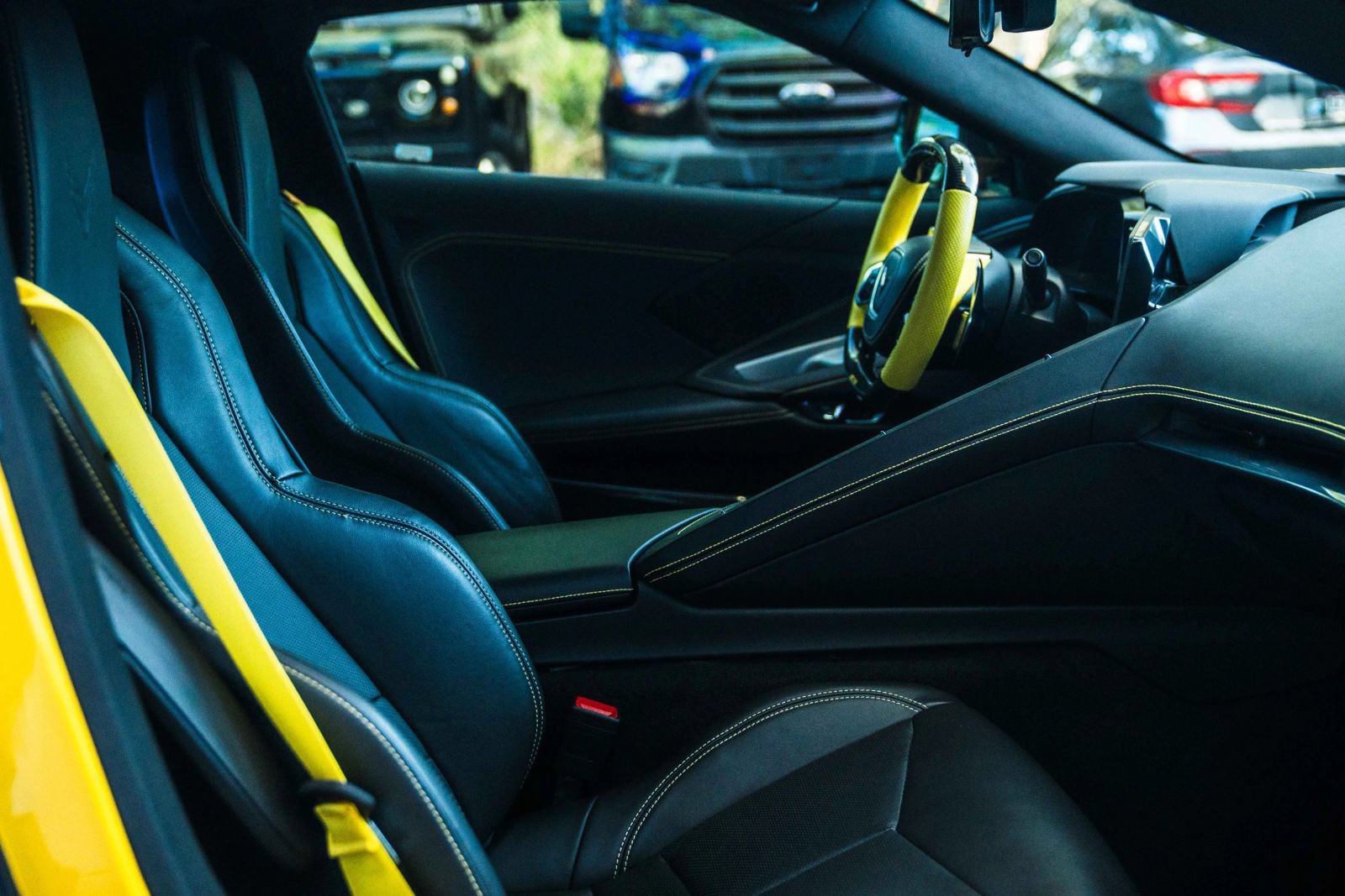 Used 2025 Chevrolet Corvette Z06 RWD image 30