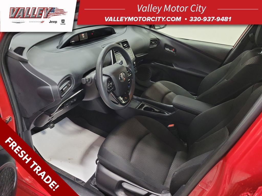 Used 2022 Toyota Prius LE image 26