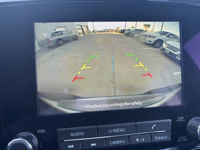 Used 2023 Nissan Frontier SV w/ Midnight Edition Package image 12