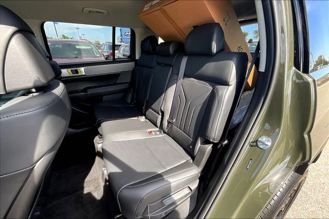 Used 2025 Hyundai Santa Fe SEL image 10