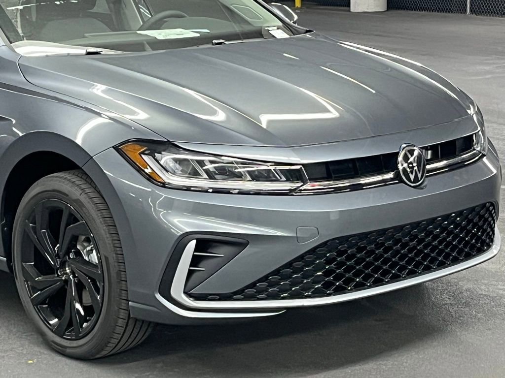 New 2026 Volkswagen Jetta SE FWD image 38