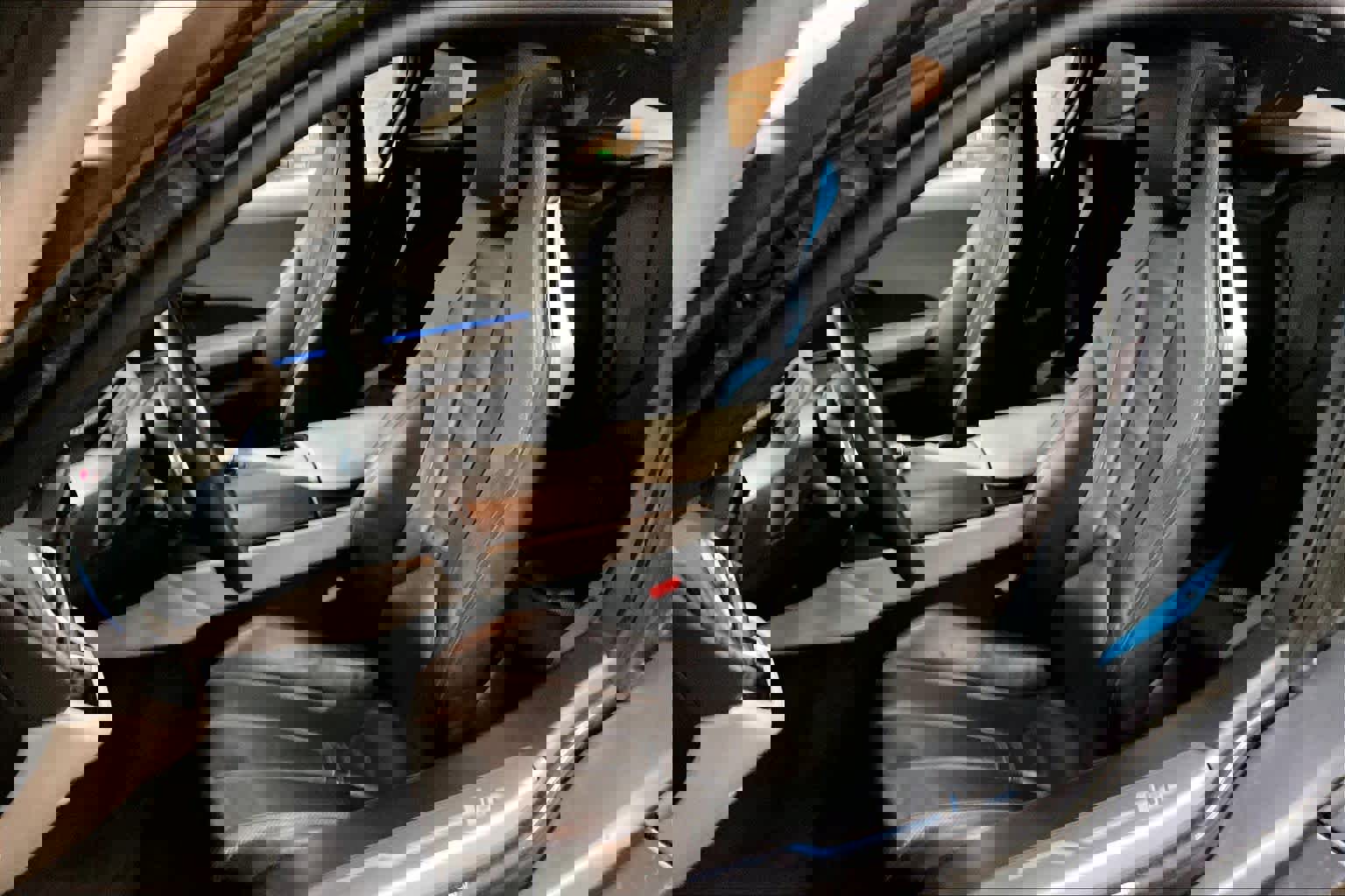 Used 2019 BMW i8 Coupe image 25