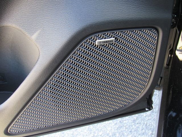 New 2026 Mitsubishi Outlander ES image 21