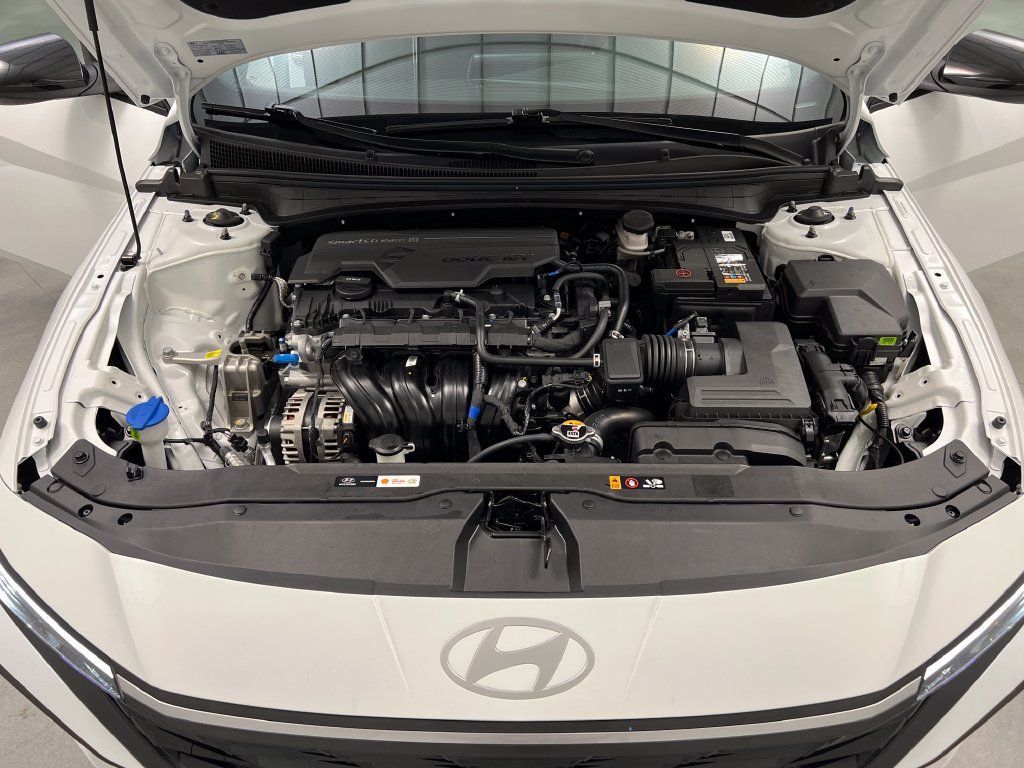 Used 2026 Hyundai Elantra Sport FWD image 60