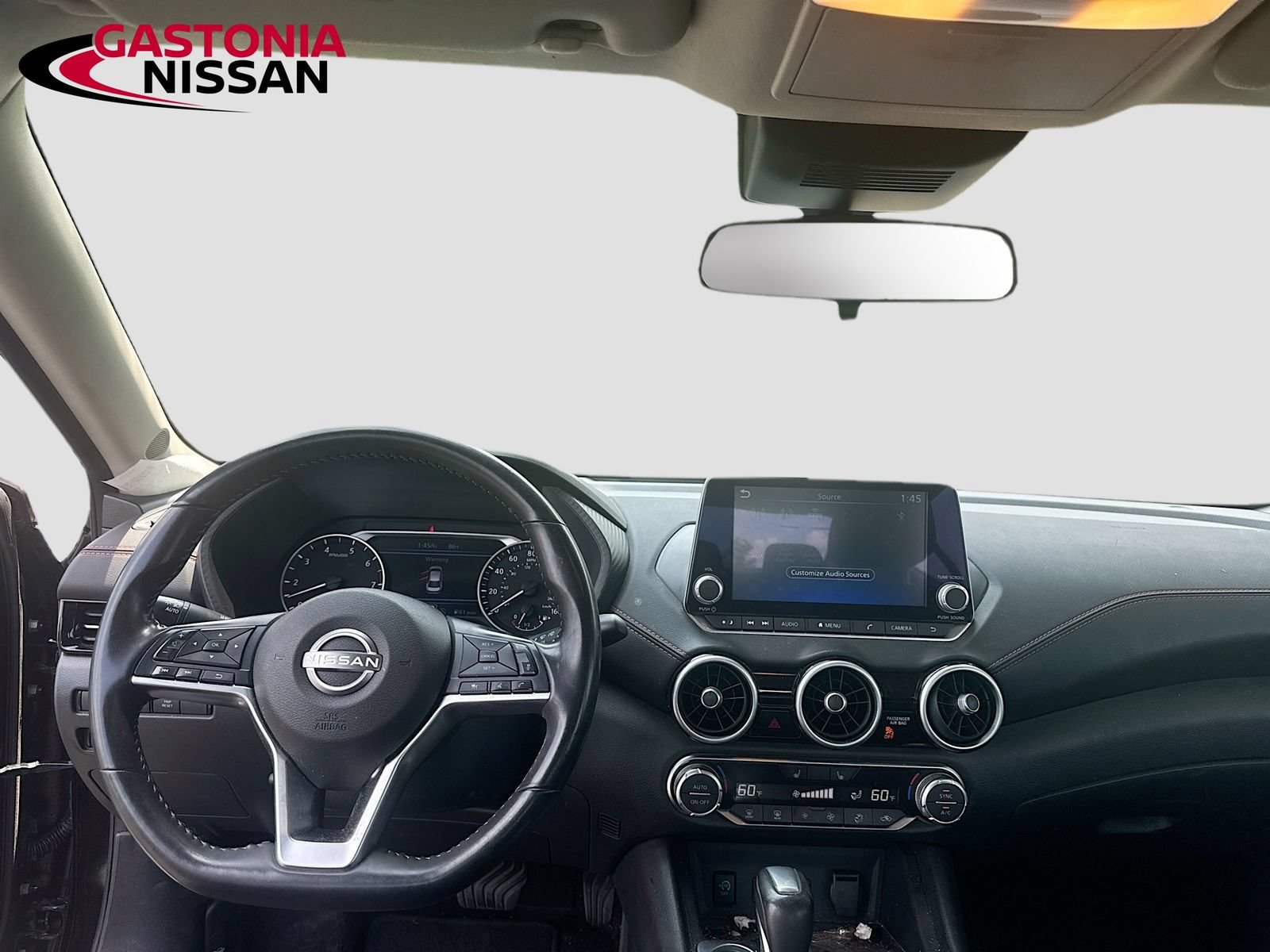 Used 2025 Nissan Sentra SR FWD image 29