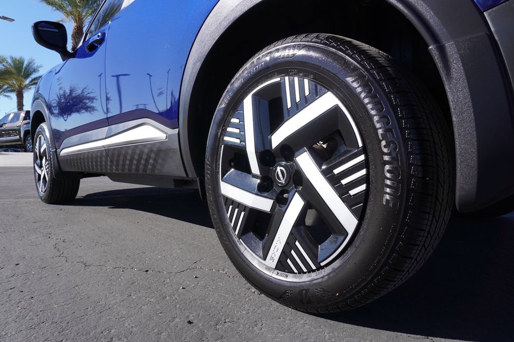 Certified 2025 Nissan Kicks SV w/ SV Premium Package FWD image 6