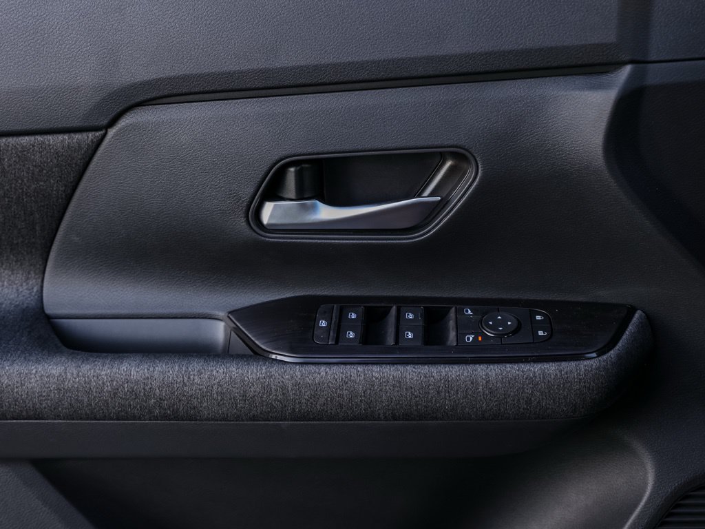 New 2026 Nissan Kicks SV w/ Charging Package FWD image 24