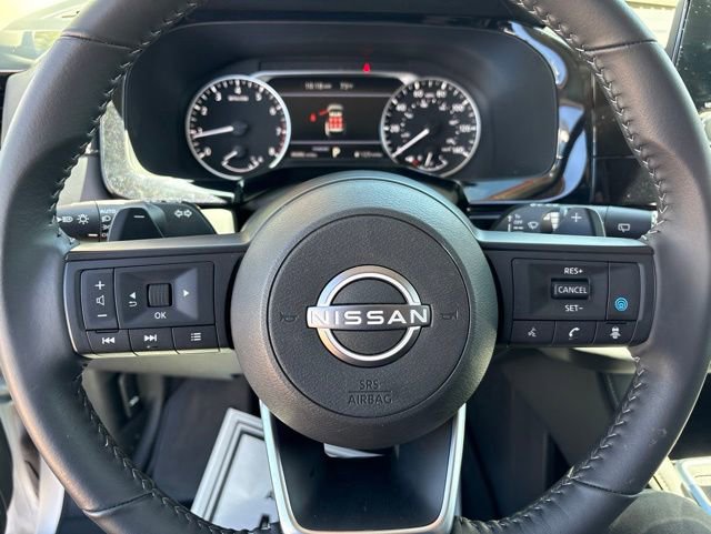 Certified 2025 Nissan Pathfinder SV FWD image 38