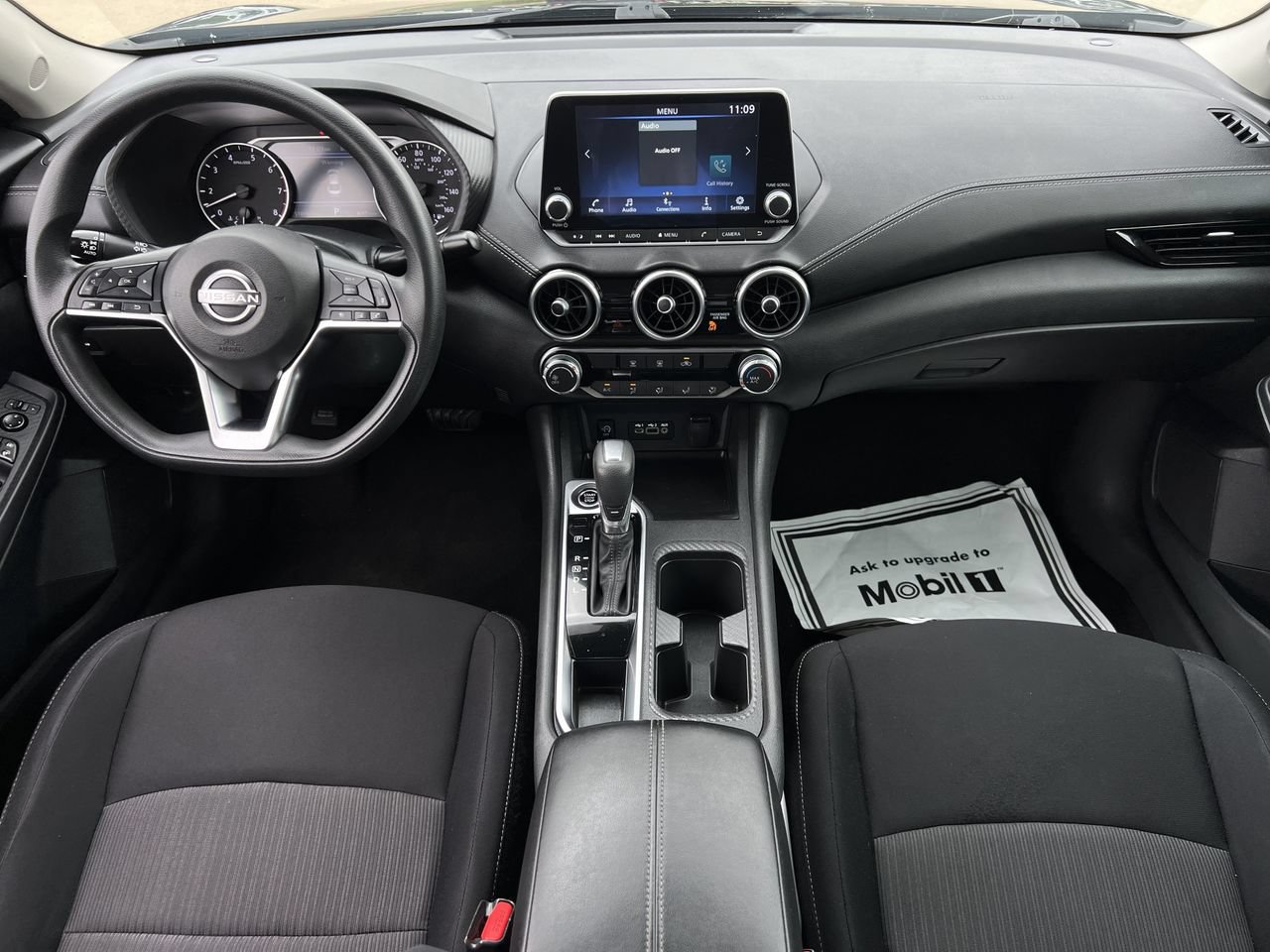 Used 2024 Nissan Sentra SV FWD image 8