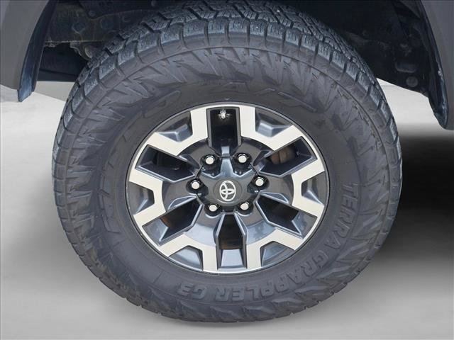 Used 2019 Toyota Tacoma TRD Off-Road AWD/4WD image 22