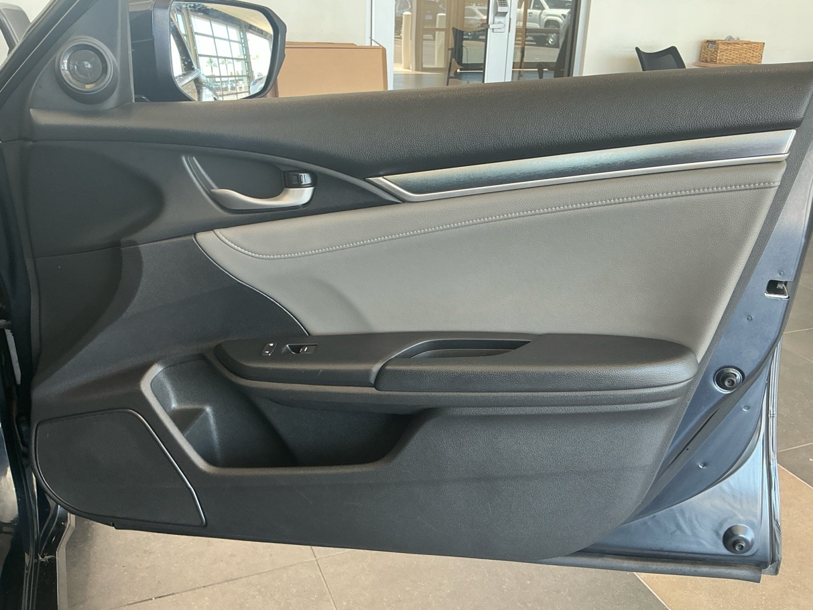 Used 2016 Honda Civic EX-L image 16