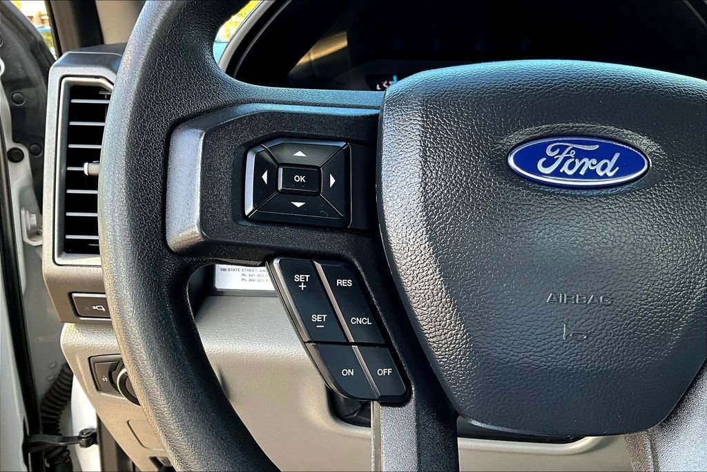 Used 2022 Ford F350 XL w/ Power Equipment Group image 9