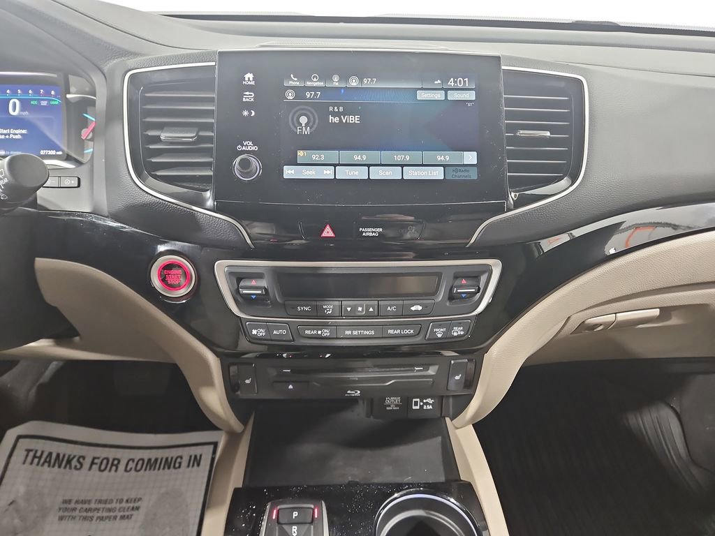 Used 2019 Honda Pilot Touring image 18