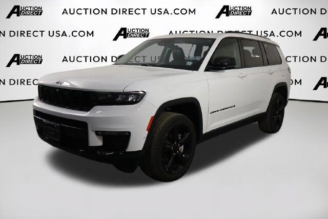 Used 2023 Jeep Grand Cherokee L Limited w/ Luxury Tech Group II AWD/4WD image 2