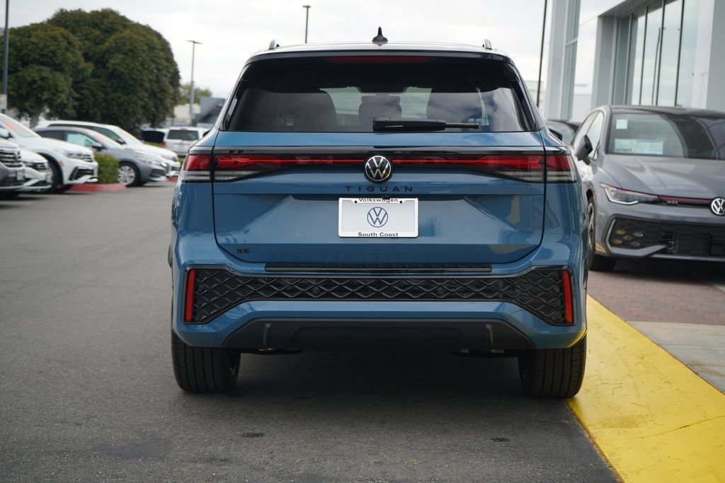 New 2026 Volkswagen Tiguan SE R-Line FWD image 4