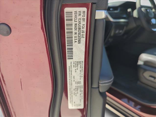 New 2025 Jeep Grand Cherokee Limited w/ Black Appearance Package image 20