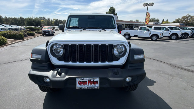 Used 2024 Jeep Wrangler Unlimited Sport AWD/4WD image 8
