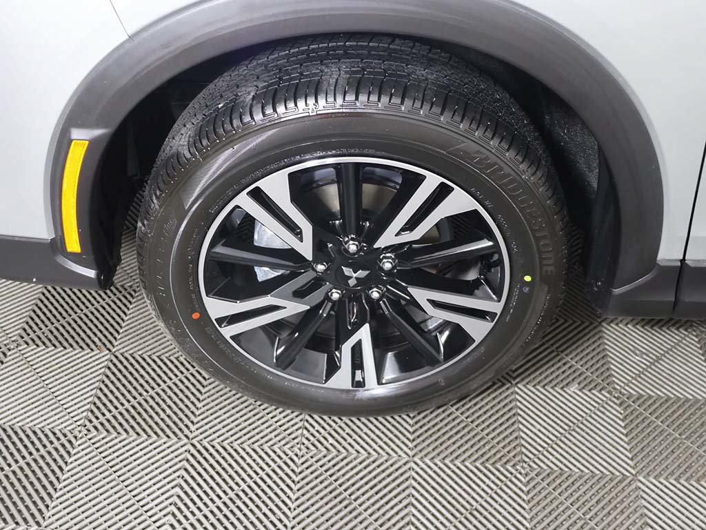 New 2026 Mitsubishi Eclipse Cross SE AWD/4WD image 17