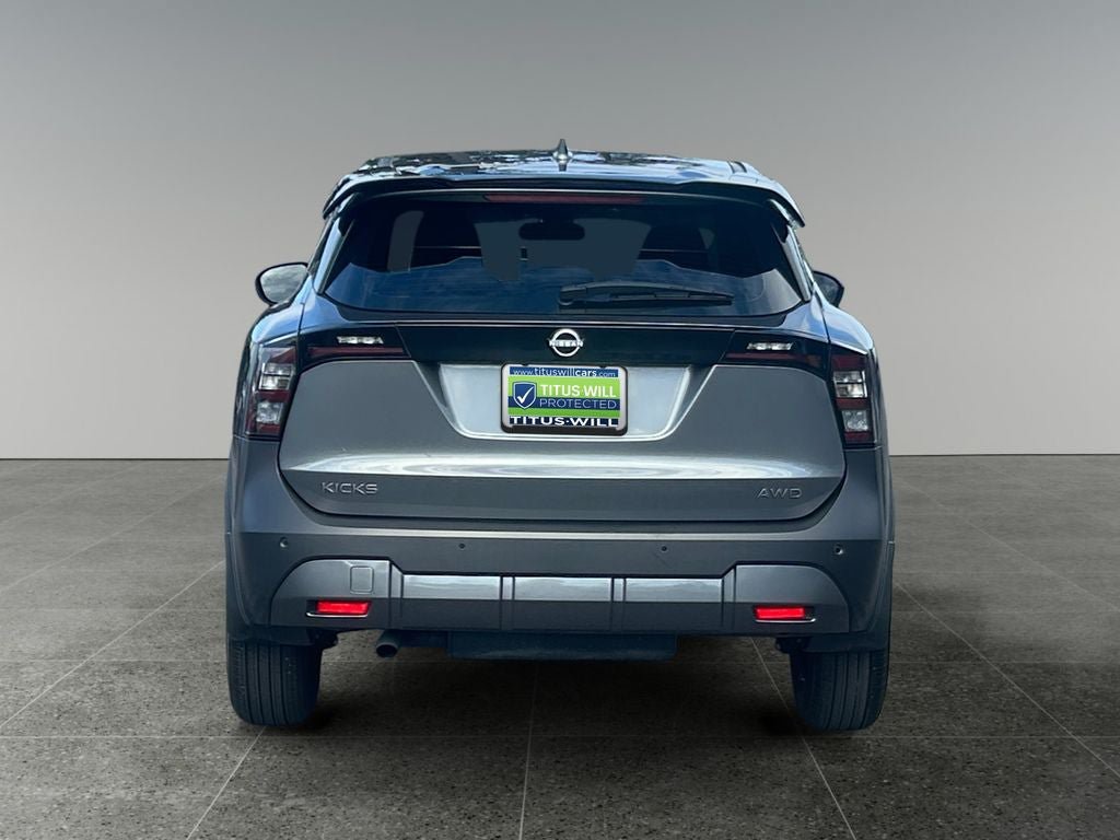 Used 2025 Nissan Kicks S AWD/4WD image 7