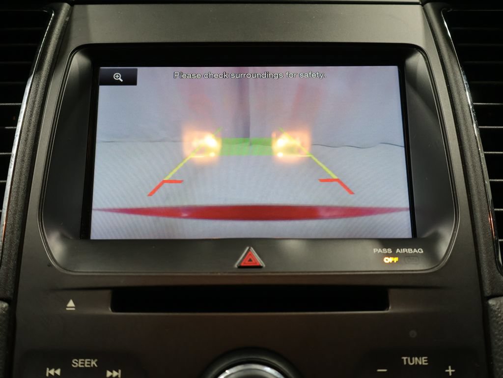 Used 2014 Ford Taurus SEL w/ Equipment Group 201A FWD image 25