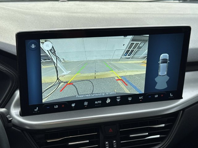 New 2025 Ford Escape SE w/ Class II Trailer Tow Package FWD image 15