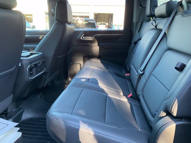Used 2025 GMC Sierra 2500 SLT w/ SLT Convenience Package AWD/4WD image 16
