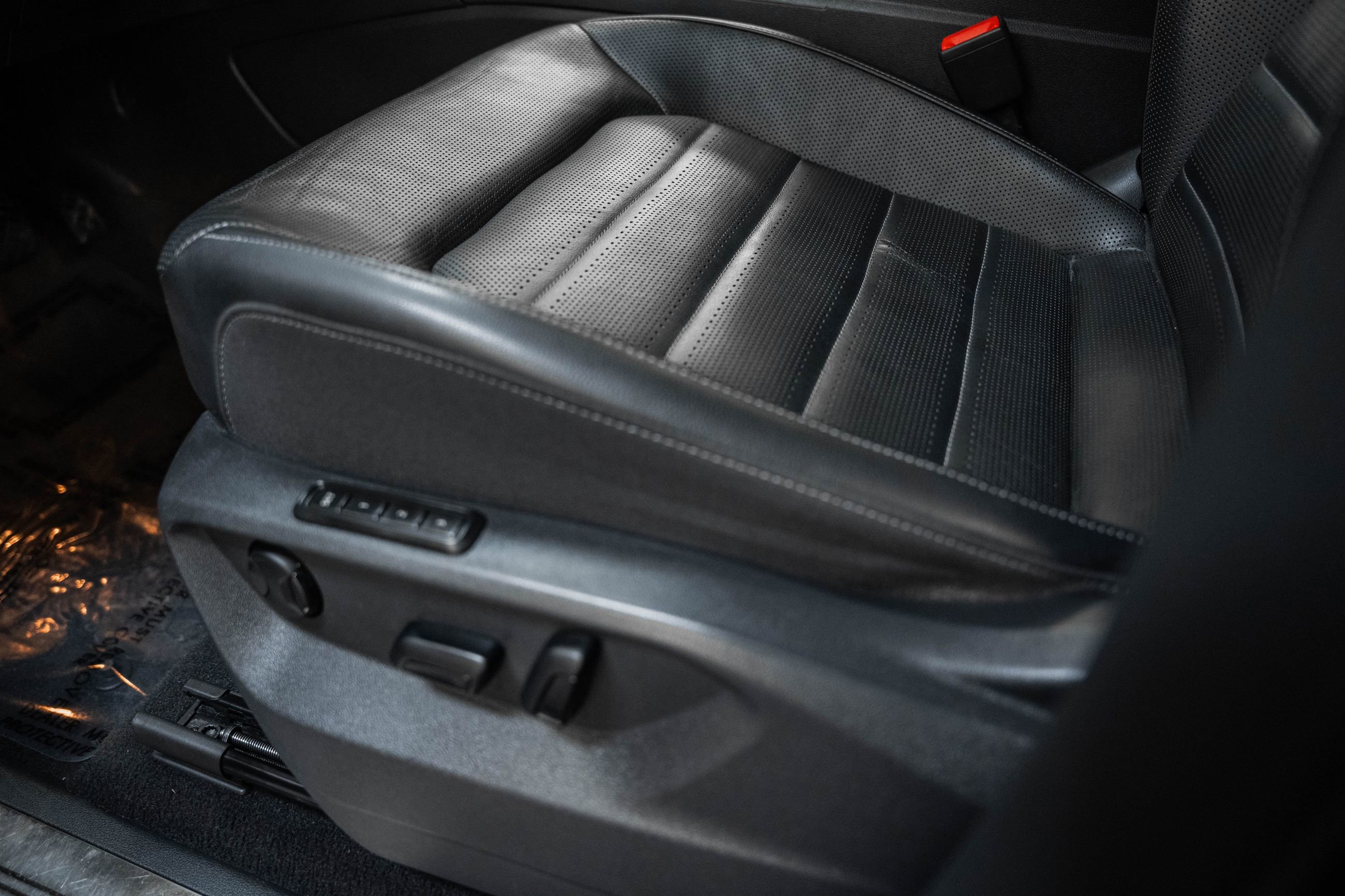 Used 2019 Volkswagen Atlas SEL Premium image 45