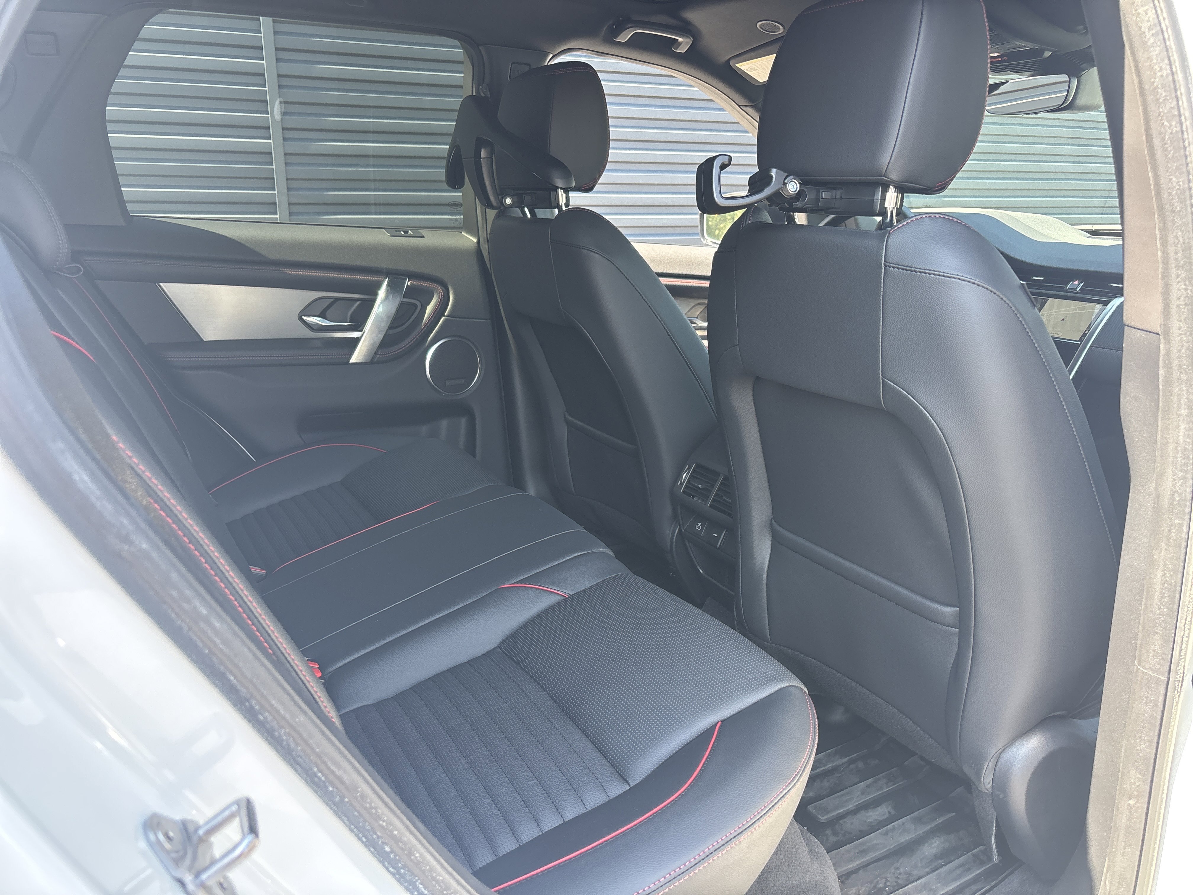 Used 2023 Land Rover Discovery Sport SE R-Dynamic AWD/4WD image 26