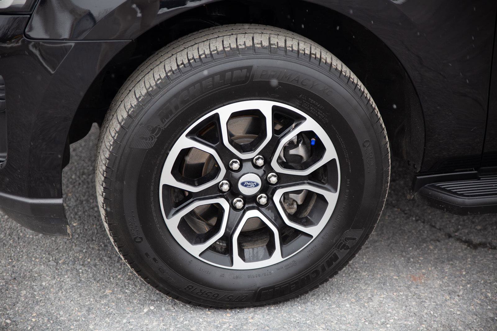 Used 2024 Ford Expedition XLT image 25