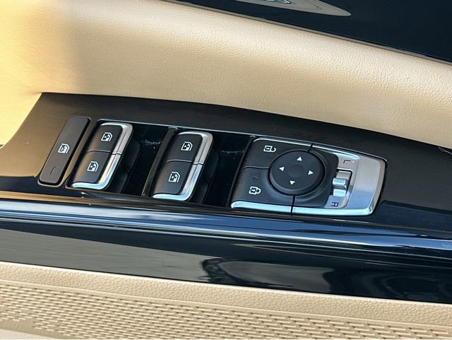 Certified 2023 Kia Carnival EX image 36