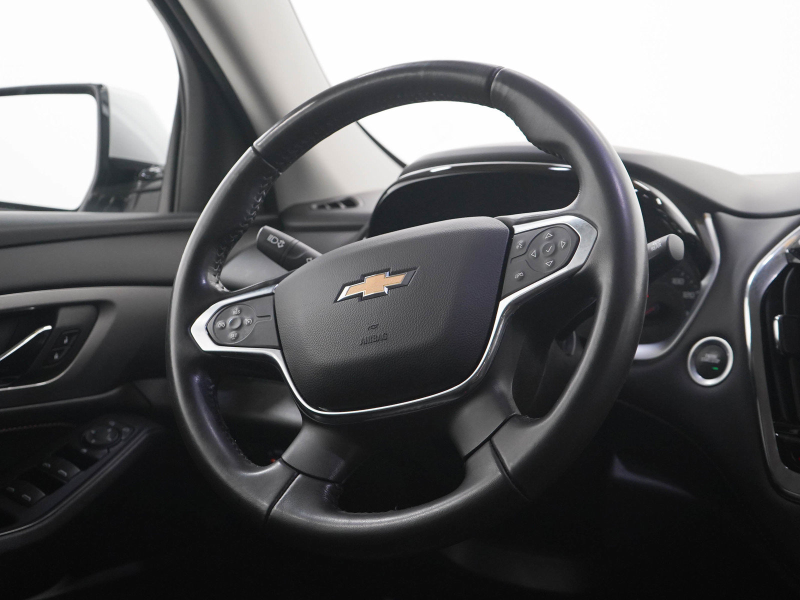 Used 2018 Chevrolet Traverse LT w/ LPO, Floor Liner Package AWD/4WD image 15