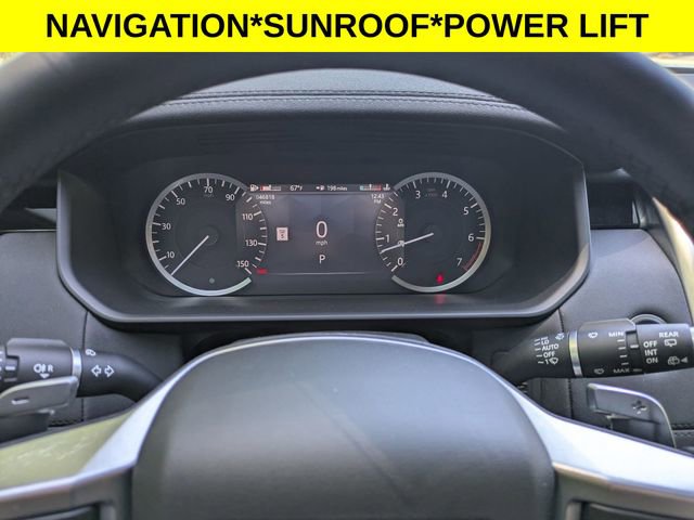 Used 2023 Land Rover Discovery S image 19