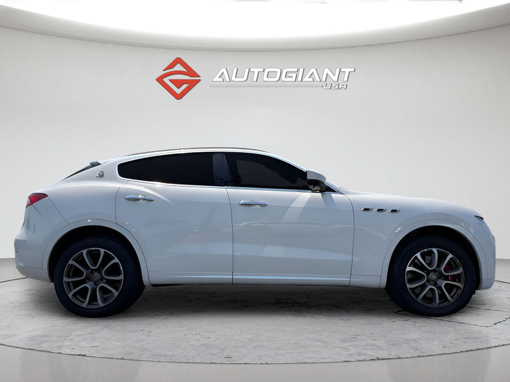 Used 2017 Maserati Levante S AWD/4WD image 19